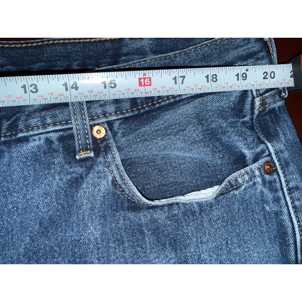 Levi Jeans 550 Mens 42x30 Relaxed Fit Medium Wash Straight Leg Classic - Picture 6 of 10